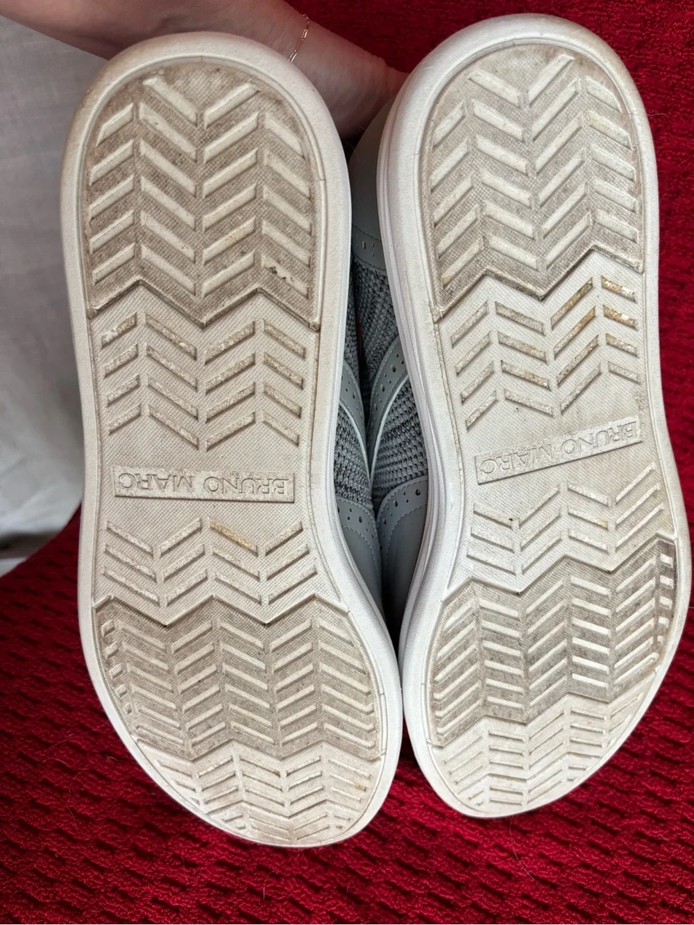 Bruno Marc light grey